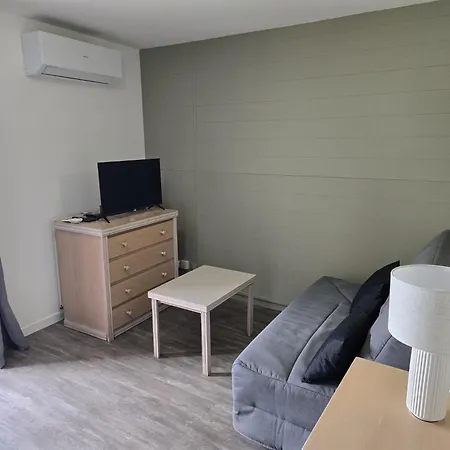 Апартаменты Meuble De Tourisme 2 Etoiles Баларук-ле-Бен